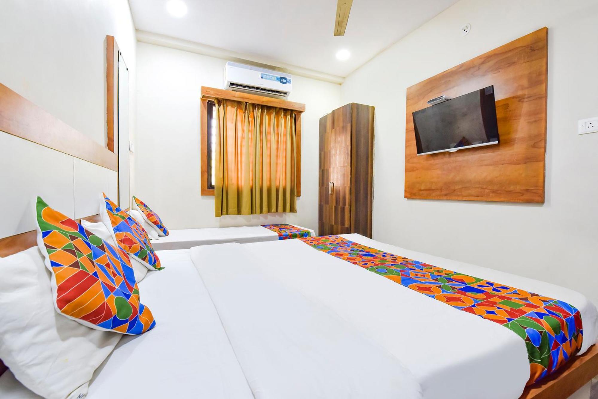 Fabexpress Nishesh Tower Hotel Ujjain Buitenkant foto