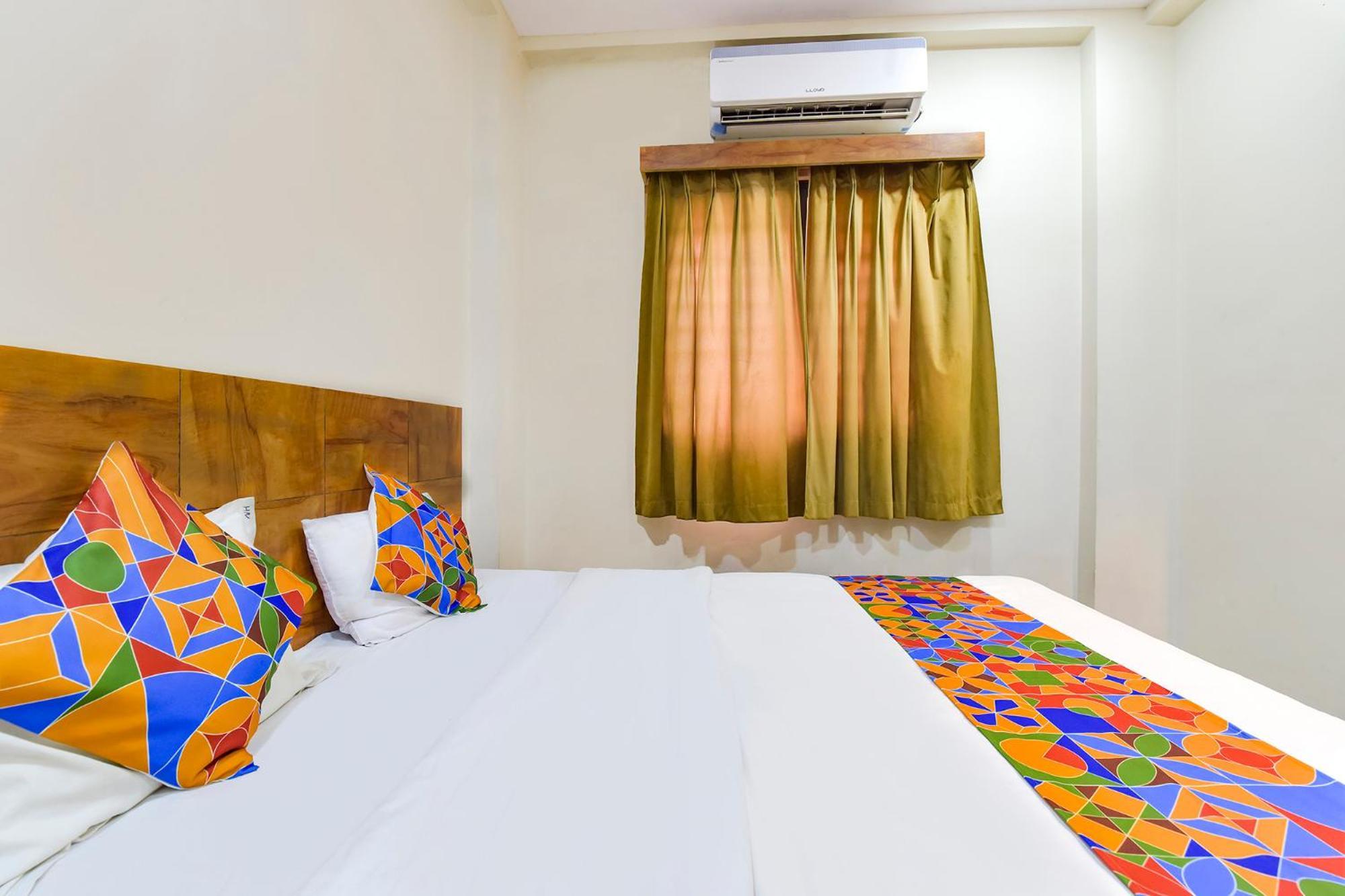Fabexpress Nishesh Tower Hotel Ujjain Buitenkant foto