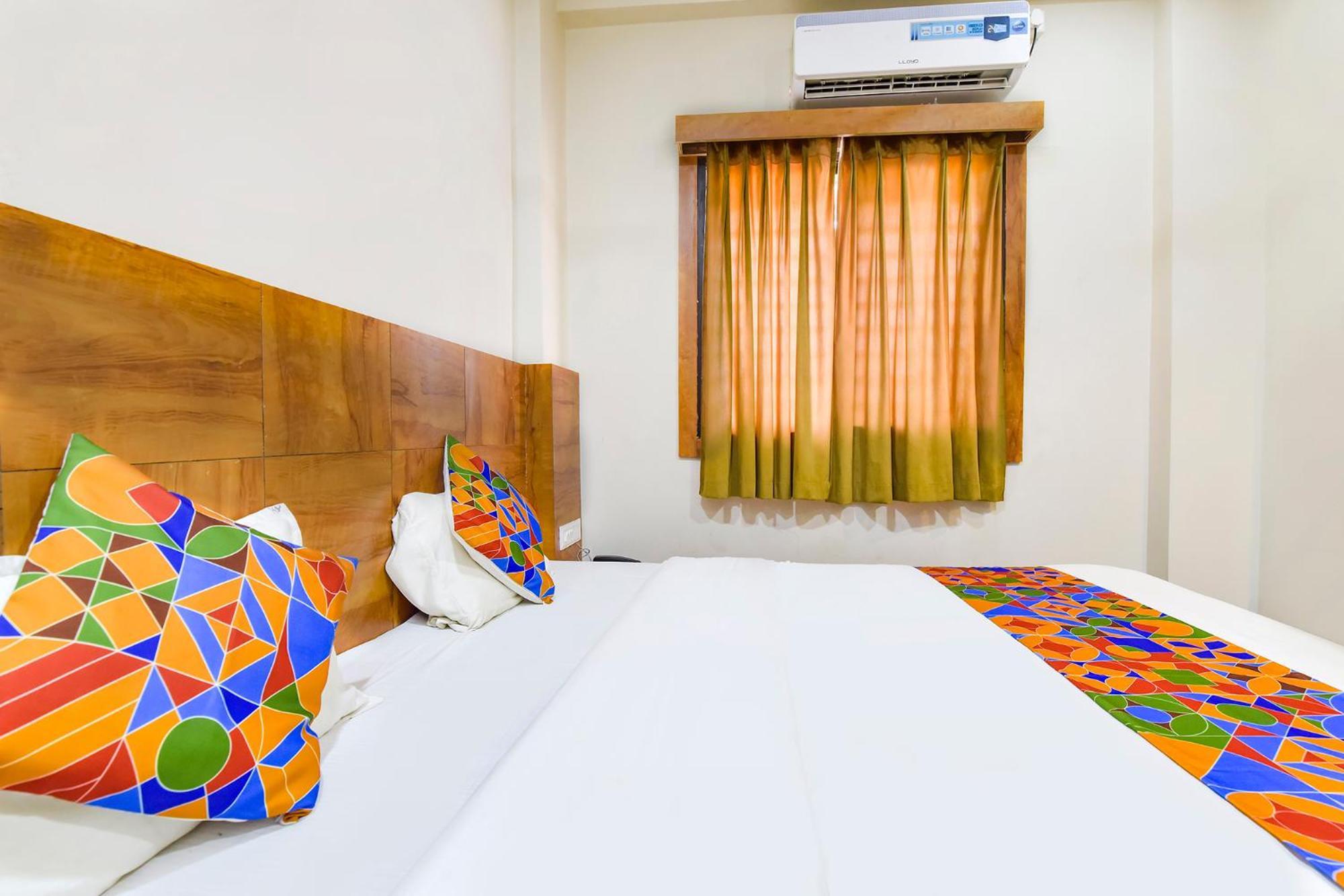 Fabexpress Nishesh Tower Hotel Ujjain Buitenkant foto
