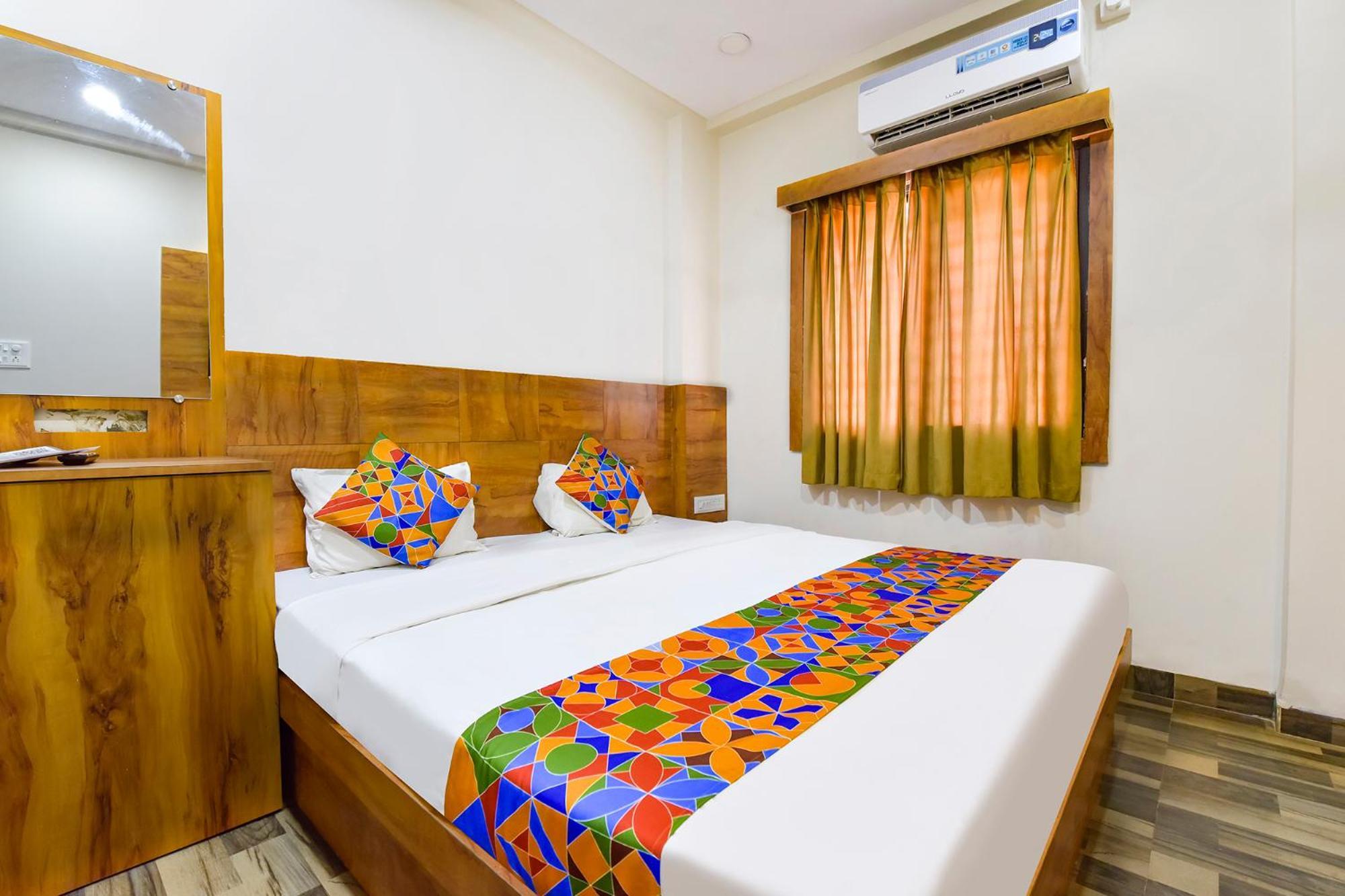 Fabexpress Nishesh Tower Hotel Ujjain Buitenkant foto