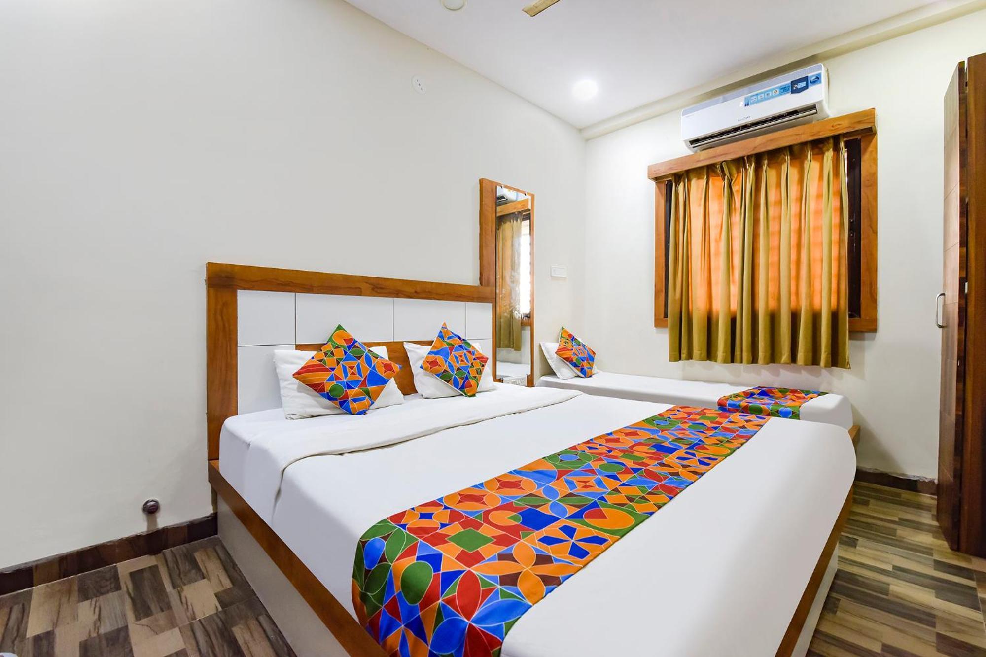 Fabexpress Nishesh Tower Hotel Ujjain Buitenkant foto